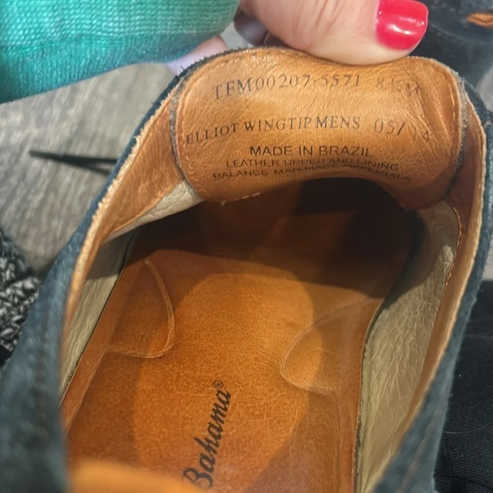 Tommy Bahama Elliot Wingtip  Bucks Shoes Men’s Size 8 1/2M
